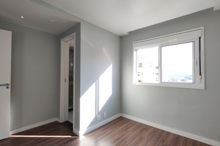 Apartamento para alugar com 150m², 3 quartos e 2 vagas Apartamento para alugar com 150m², 3 quartos e 2 vagasSuíte
