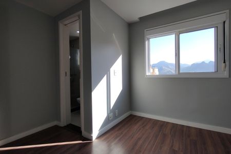 Apartamento para alugar com 150m², 3 quartos e 2 vagas Apartamento para alugar com 150m², 3 quartos e 2 vagasSuíte
