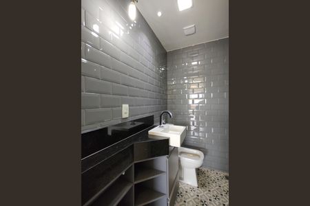 Apartamento para alugar com 150m², 3 quartos e 2 vagasBanheiro Social 2