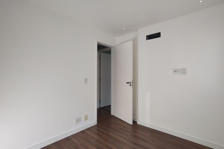 Apartamento para alugar com 150m², 3 quartos e 2 vagas Apartamento para alugar com 150m², 3 quartos e 2 vagasQuarto 1