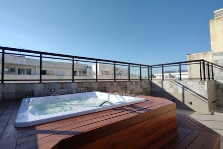 Apartamento para alugar com 150m², 3 quartos e 2 vagas Apartamento para alugar com 150m², 3 quartos e 2 vagasCobertura