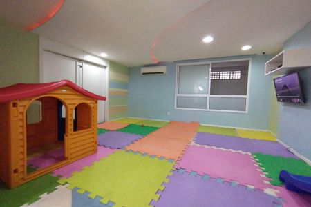 Apartamento para alugar com 150m², 3 quartos e 2 vagas Apartamento para alugar com 150m², 3 quartos e 2 vagasÁrea comum - Brinquedoteca