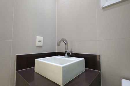 Apartamento para alugar com 150m², 3 quartos e 2 vagas Apartamento para alugar com 150m², 3 quartos e 2 vagasBanheiro Social