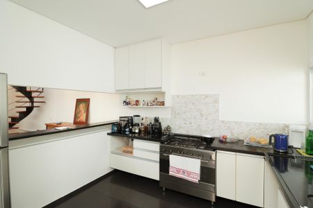 Casa à venda com 150m², 3 quartos e 2 vagasCozinha