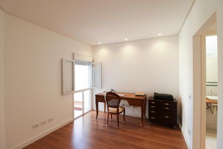 Casa à venda com 150m², 3 quartos e 2 vagasQuarto