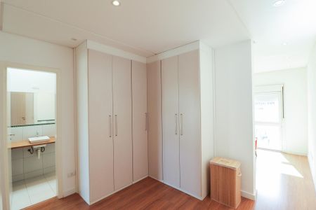 Casa à venda com 150m², 3 quartos e 2 vagasSuíte 3