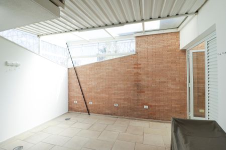 Casa à venda com 150m², 3 quartos e 2 vagasÁrea de Serviço