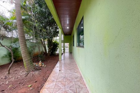Casa à venda com 327m², 3 quartos e 6 vagas Casa à venda com 327m², 3 quartos e 6 vagasQuintal
