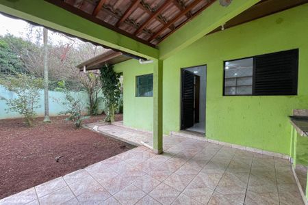 Casa à venda com 327m², 3 quartos e 6 vagas Casa à venda com 327m², 3 quartos e 6 vagasÁrea - Churrasqueira