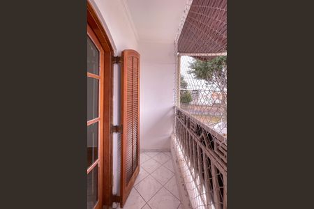 Casa à venda com 327m², 3 quartos e 6 vagas Casa à venda com 327m², 3 quartos e 6 vagasQuarto 2