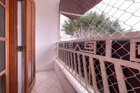 Casa à venda com 327m², 3 quartos e 6 vagas Casa à venda com 327m², 3 quartos e 6 vagasQuarto 2