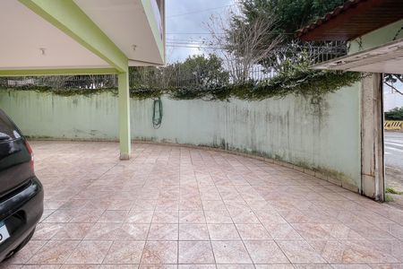 Casa à venda com 327m², 3 quartos e 6 vagas Casa à venda com 327m², 3 quartos e 6 vagasGaragem