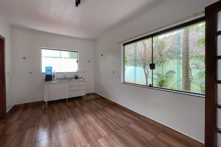 Casa à venda com 327m², 3 quartos e 6 vagas Casa à venda com 327m², 3 quartos e 6 vagasCozinha