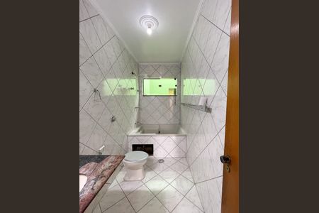 Casa à venda com 327m², 3 quartos e 6 vagas Casa à venda com 327m², 3 quartos e 6 vagasBanheiro - Suíte