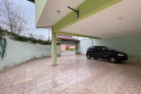 Casa à venda com 327m², 3 quartos e 6 vagas Casa à venda com 327m², 3 quartos e 6 vagasGaragem