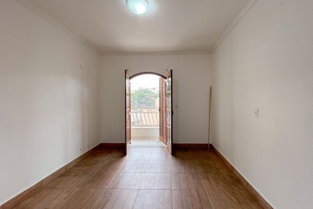 Casa à venda com 327m², 3 quartos e 6 vagas Casa à venda com 327m², 3 quartos e 6 vagasSuíte