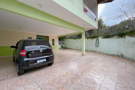 Casa à venda com 327m², 3 quartos e 6 vagas Casa à venda com 327m², 3 quartos e 6 vagasGaragem