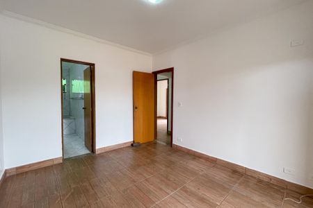 Casa à venda com 327m², 3 quartos e 6 vagas Casa à venda com 327m², 3 quartos e 6 vagasSuíte
