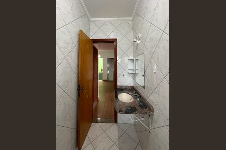 Casa à venda com 327m², 3 quartos e 6 vagas Casa à venda com 327m², 3 quartos e 6 vagasBanheiro Social