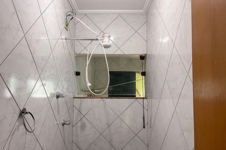 Casa à venda com 327m², 3 quartos e 6 vagas Casa à venda com 327m², 3 quartos e 6 vagasBanheiro Social 2