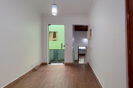 Casa à venda com 327m², 3 quartos e 6 vagas Casa à venda com 327m², 3 quartos e 6 vagasHall - Quartos