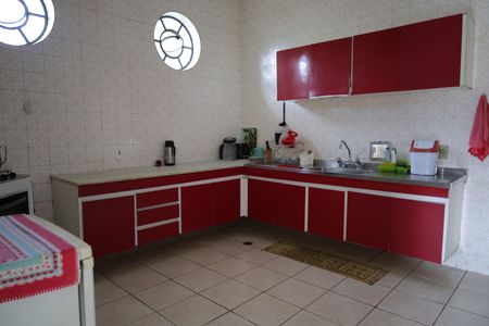 Casa à venda com 1000m², 3 quartos e 4 vagasCozinha 1