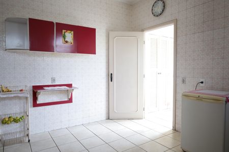 Casa à venda com 1000m², 3 quartos e 4 vagasCozinha 1