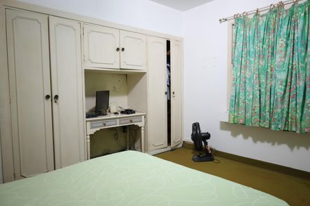 Casa à venda com 1000m², 3 quartos e 4 vagasSuíte 1