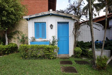 Casa à venda com 1000m², 3 quartos e 4 vagasÁrea Externa