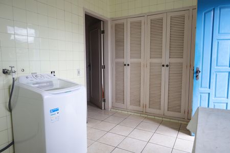 Casa à venda com 1000m², 3 quartos e 4 vagasÁrea de Serviço