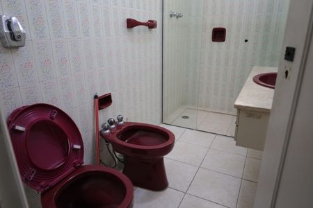 Casa à venda com 1000m², 3 quartos e 4 vagasBanheiro da Suíte 1