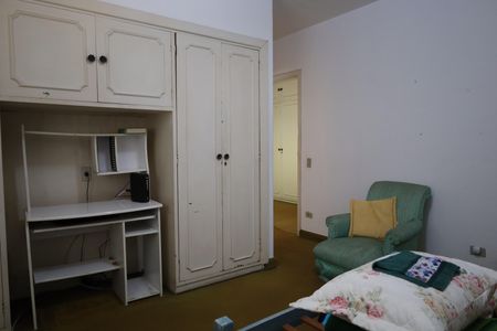 Casa à venda com 1000m², 3 quartos e 4 vagasSuíte 2