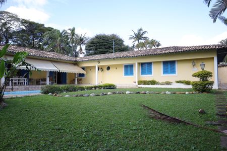 Casa à venda com 1000m², 3 quartos e 4 vagasÁrea Externa