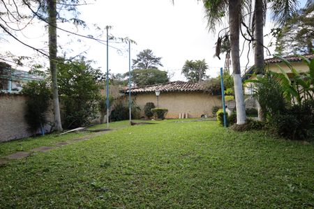 Casa à venda com 1000m², 3 quartos e 4 vagasÁrea Externa