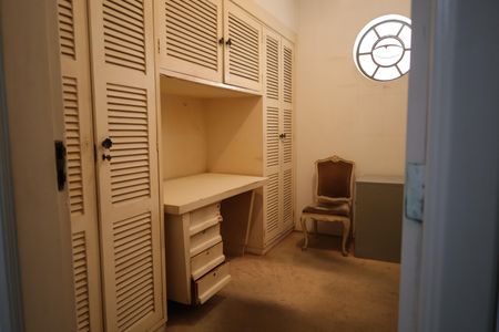 Casa à venda com 1000m², 3 quartos e 4 vagasCloset Suíte 3