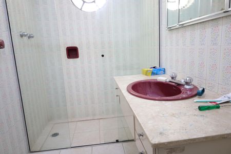 Casa à venda com 1000m², 3 quartos e 4 vagasBanheiro da Suíte 1