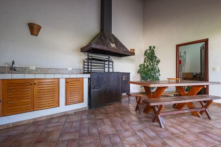 Casa à venda com 380m², 5 quartos e 4 vagasQuintal - Churrasqueira