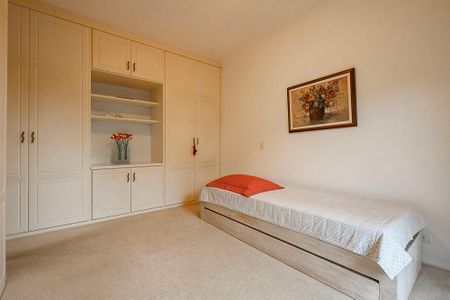 Casa à venda com 380m², 5 quartos e 4 vagasQuarto 3