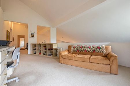 Casa à venda com 380m², 5 quartos e 4 vagasSala 2