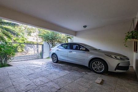 Casa à venda com 380m², 5 quartos e 4 vagasGaragem