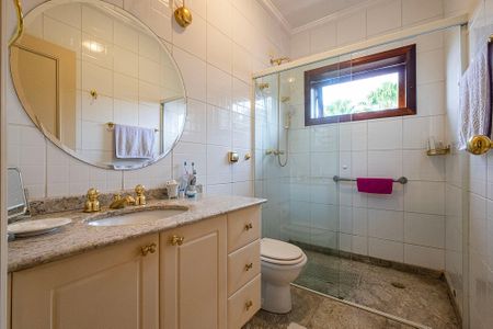 Casa à venda com 380m², 5 quartos e 4 vagasBanheiro 2