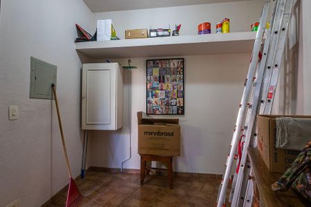 Casa à venda com 380m², 5 quartos e 4 vagasQuintal - Quarto