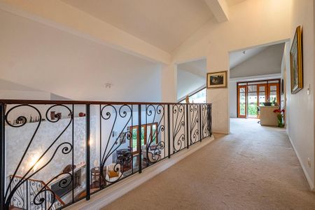 Casa à venda com 380m², 5 quartos e 4 vagasSala 2