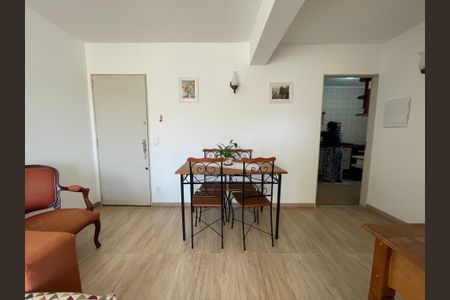 Apartamento à venda com 61m², 2 quartos e 1 vagaSala