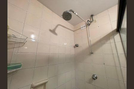 Apartamento à venda com 61m², 2 quartos e 1 vagaBanheiro Social