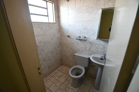 Casa à venda com 187m², 3 quartos e 2 vagasBanheiro de serviço