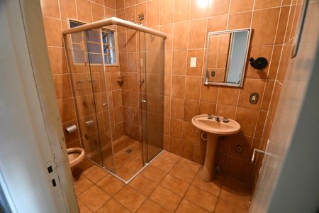 Casa à venda com 187m², 3 quartos e 2 vagasBanheiro 2