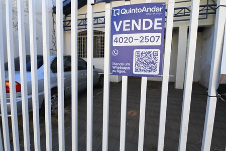 Casa à venda com 187m², 3 quartos e 2 vagasPlaca