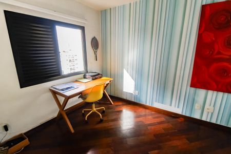 Apartamento à venda com 114m², 3 quartos e 3 vagasQuarto