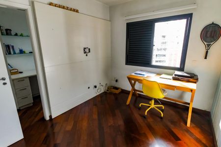 Apartamento à venda com 114m², 3 quartos e 3 vagasQuarto
